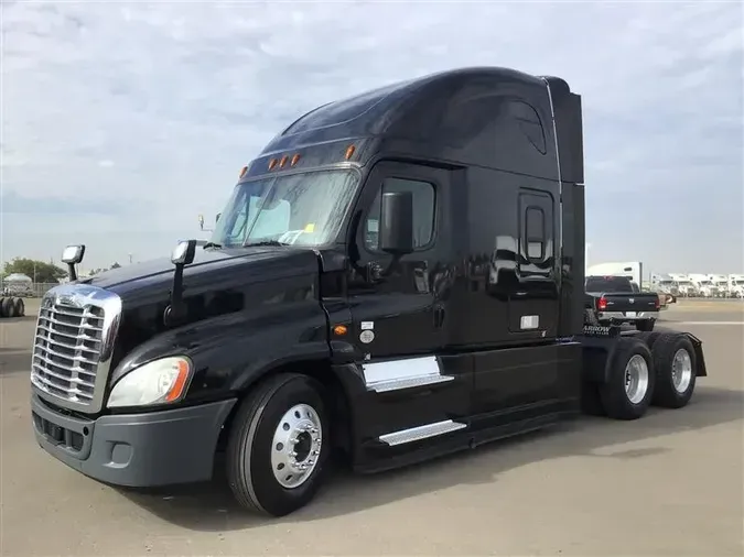 2020 FREIGHTLINER CASCADIA