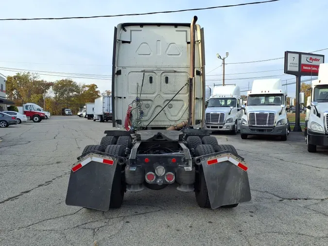 2018 FREIGHTLINER/MERCEDES CASCADIA 125