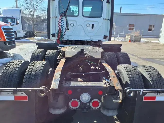 2020 FREIGHTLINER/MERCEDES NEW CASCADIA 116