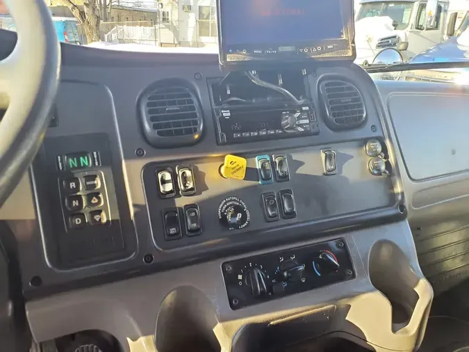 2018 FREIGHTLINER/MERCEDES M2 10671319a6dea433b4d5b1158aab6918f0d
