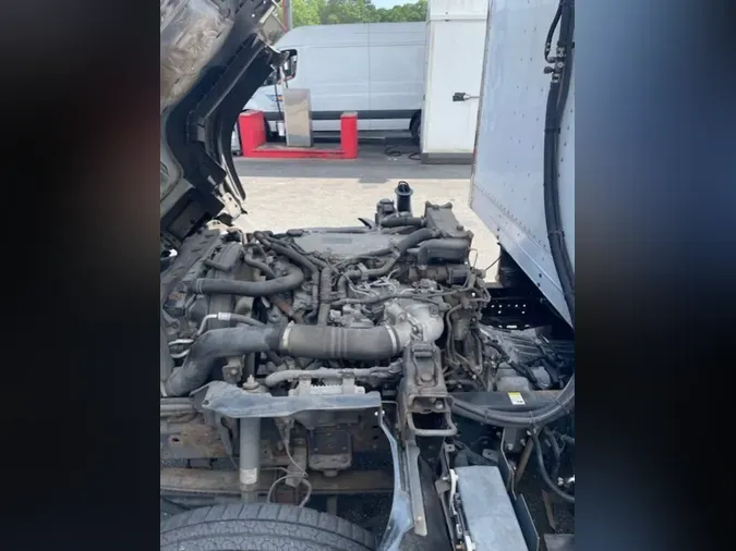 2016 ISUZU NPR