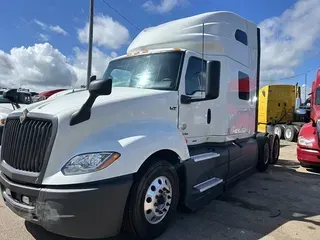 2021 INTERNATIONAL LT