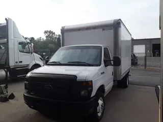 2017 FORD MOTOR COMPANY E350