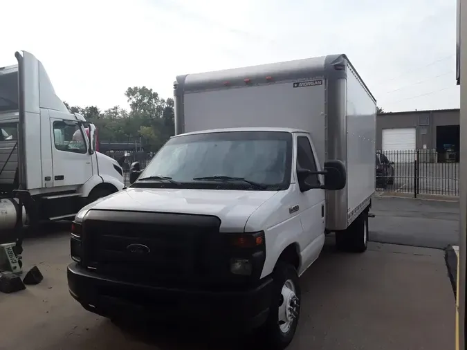 2017 FORD MOTOR COMPANY E3507139e4518c321462fc90bf943e1242a9