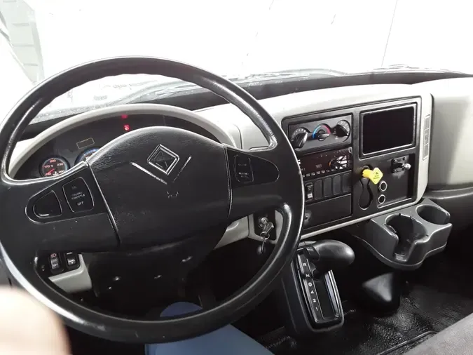 2017 NAVISTAR INTERNATIONAL 4300