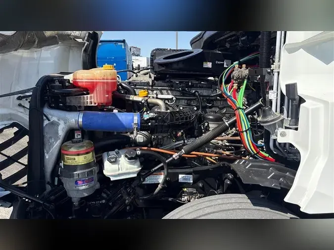2022 FREIGHTLINER CA126
