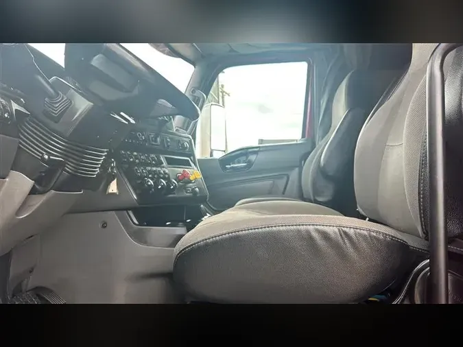 2023 INTERNATIONAL LT