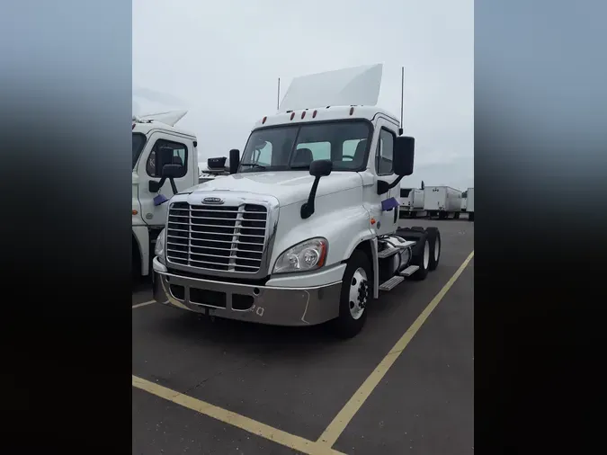 2019 FREIGHTLINER/MERCEDES CASCADIA 125