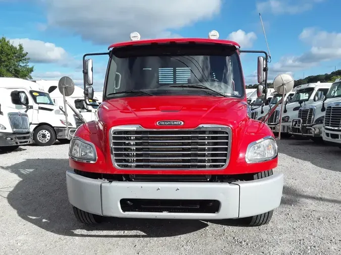 2019 FREIGHTLINER M2 106