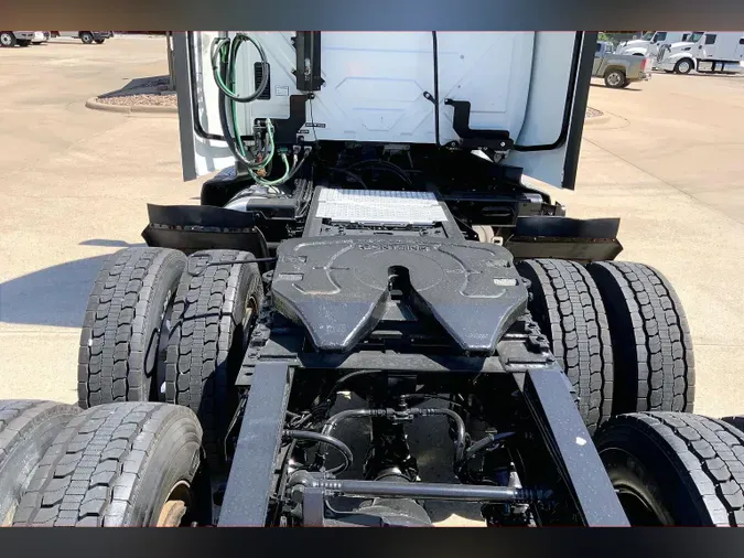 2022 INT LT625 6x4