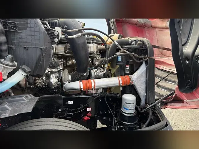 2023 FREIGHTLINER CA126