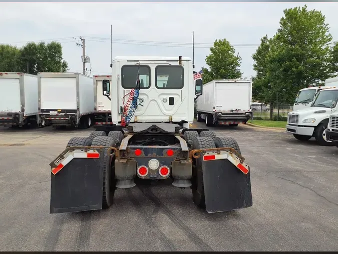 2016 FREIGHTLINER CASCADIA 125