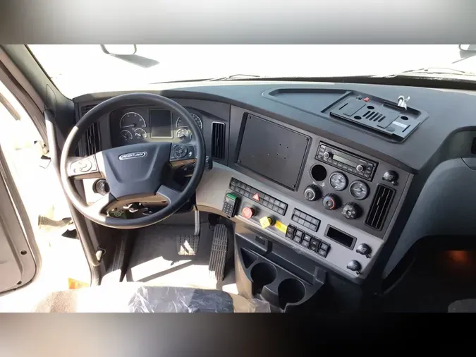 2022 Freightliner Cascadia 126714f3d8e1332f8f5dd86da6c1df00f8b