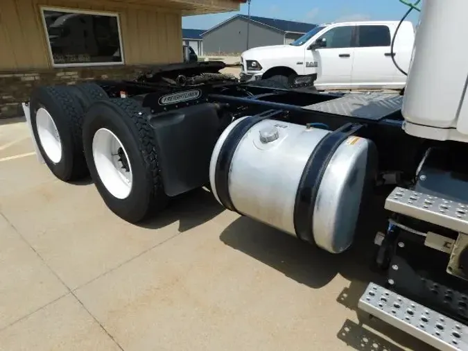 2019 Freightliner Cascadia 126 Day Cab