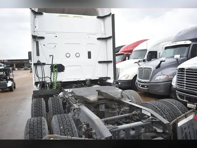 2019 INTERNATIONAL LT
