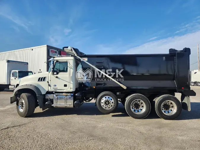 2021 MACK GU713