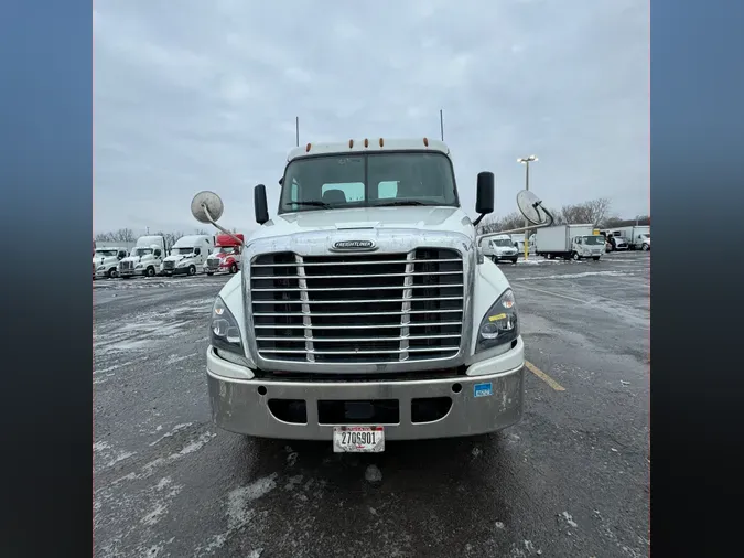 2018 FREIGHTLINER/MERCEDES CASCADIA 125