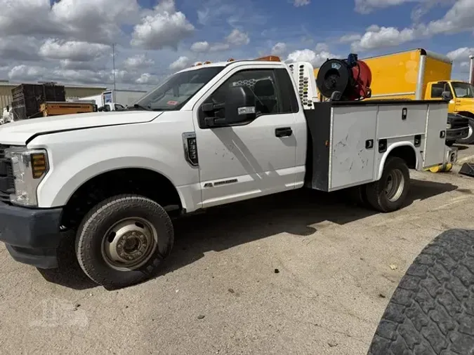 2018 FORD F350 XL715b89787c0915122239fa5da49afb75