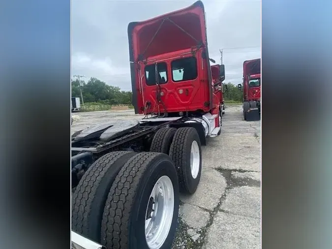 2020 FREIGHTLINER CA126