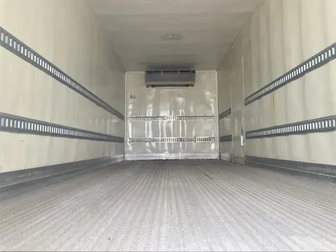 2018 KENWORTH TRUCKS T300