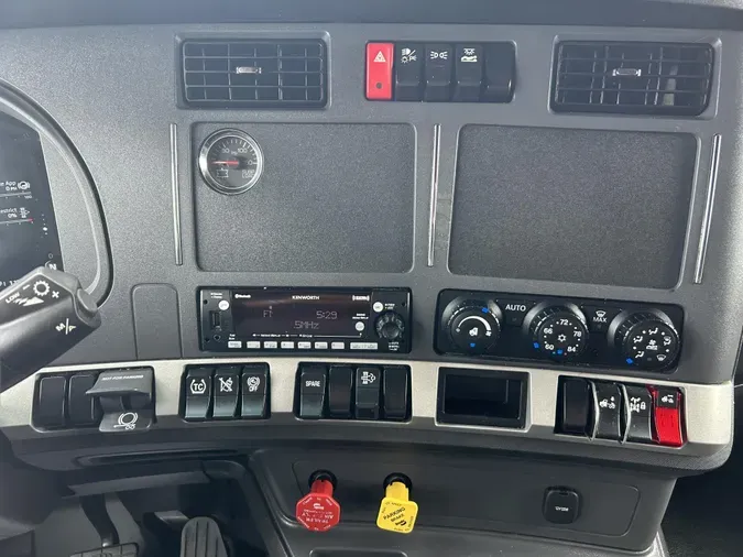 2022 Kenworth T680