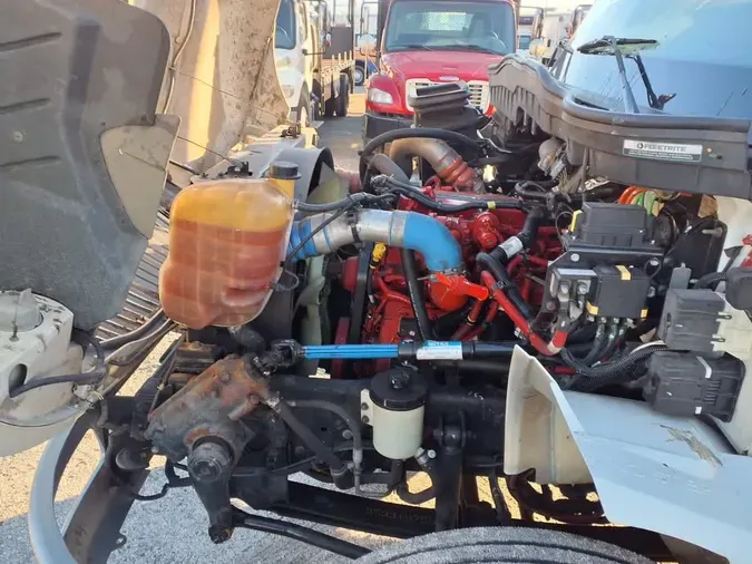 2020 NAVISTAR INTERNATIONAL MV607 (4X2)