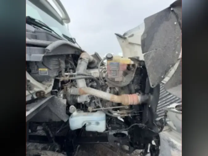 2019 NAVISTAR INTERNATIONAL RH613 DAYCAB S/A