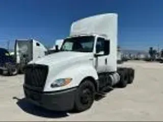 2023 International LT625