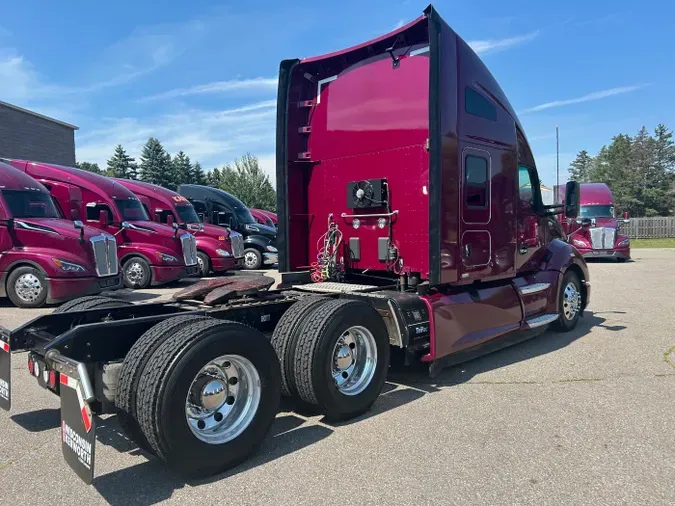 2022 Kenworth T680