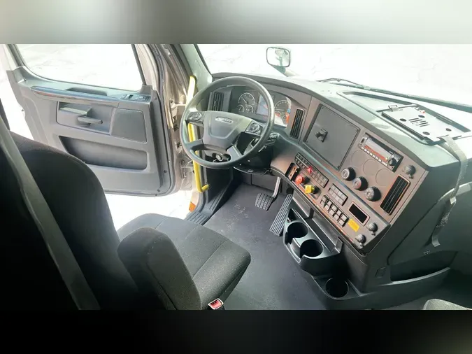 2023 Freightliner Cascadia