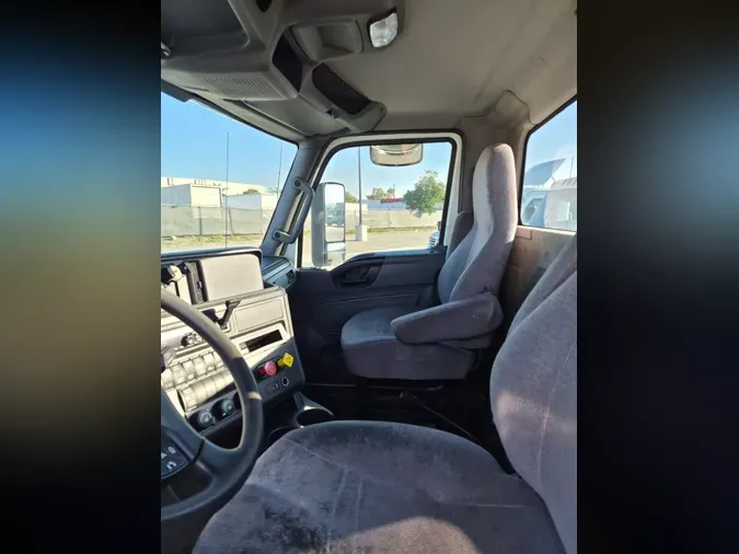 2019 NAVISTAR INTERNATIONAL LT625 DAYCAB T/A