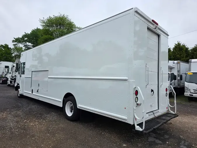 2017 FRTLR CUSTOM CHASSIS CORP MT55