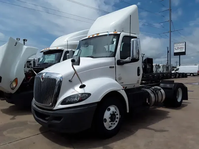 2020 NAVISTAR INTERNATIONAL RH613 DAYCAB S/A7170fcc6048199f5eda27eb1e3c9a7d3