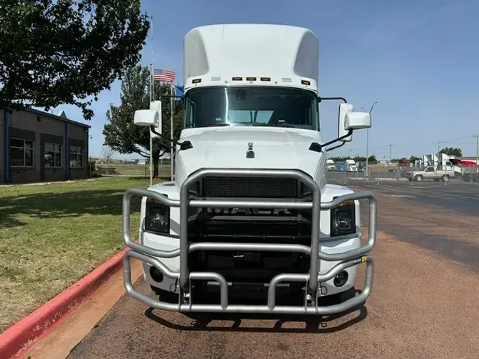 2023 MACK AN64T