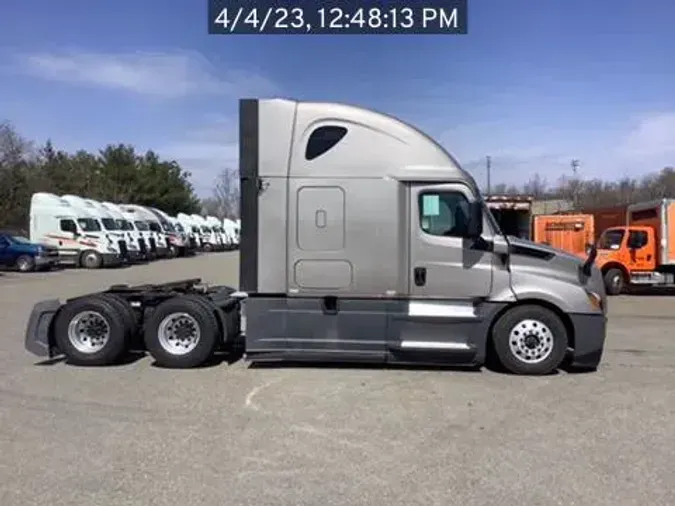 2020 Freightliner Cascadia