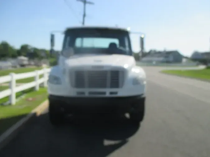 2018 FREIGHTLINER M2
