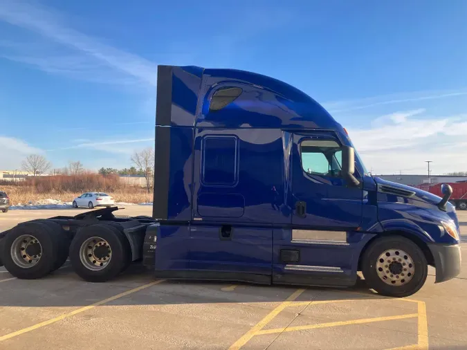 2022 Freightliner Cascadia