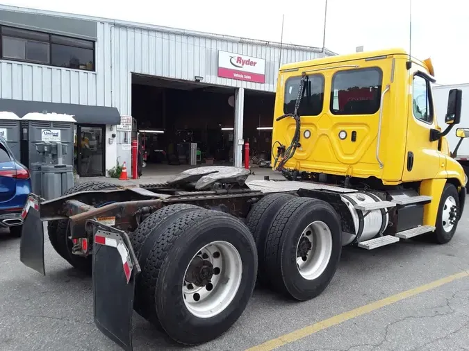 2018 FREIGHTLINER CASCADIA 125