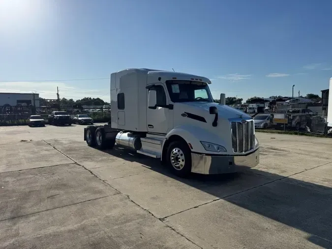 2022 Peterbilt 579717b7c857a2b36656db2691bf1c44d28