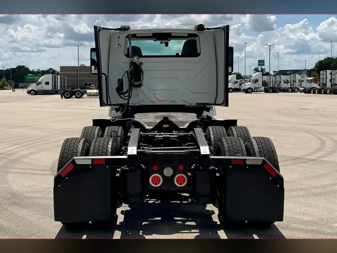 2019 INT LT625 6x4