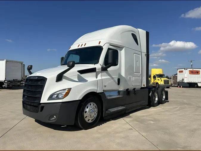 2020 Freightliner Cascadia