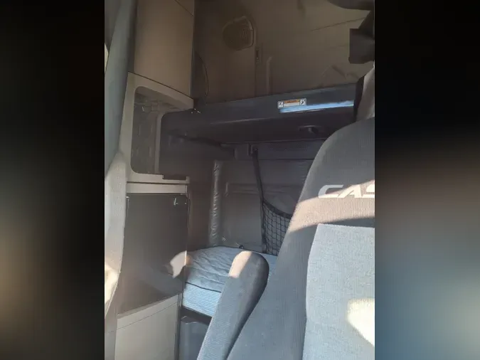 2019 FREIGHTLINER/MERCEDES CASCADIA 125