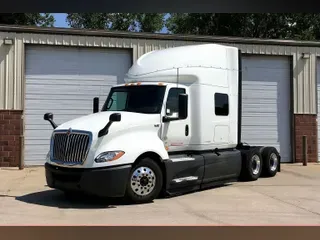 2019 International LT625 6x4
