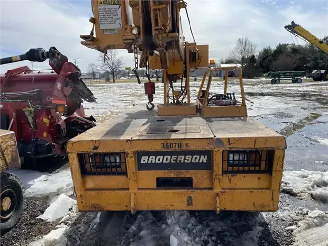 2000 BRODERSON IC80