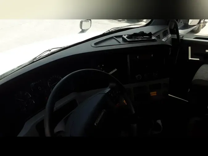 2022 Freightliner Cascadia 12671893ce1f167739226346544eb1ea653