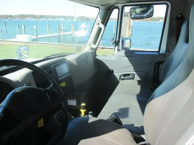 2018 INTERNATIONAL 7400 6X4