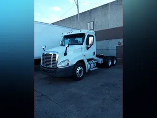 2017 Freightliner CASCADIA 125