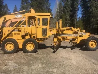 1975 CHAMPION 562D