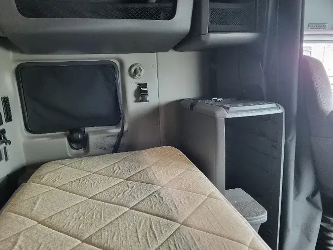 2018 International LT625