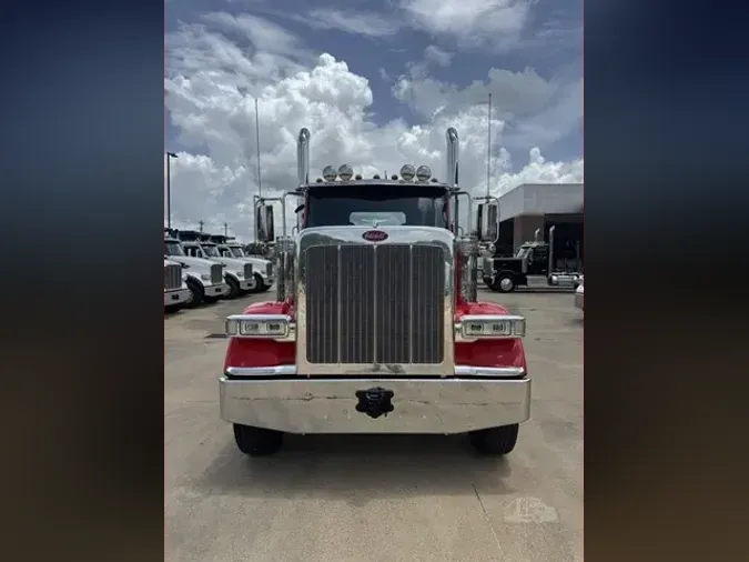 2027 PETERBILT 589